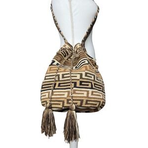 Wayuu Mochila Bag Handmade Woven Crossbody Boho Tribal Bucket Bag